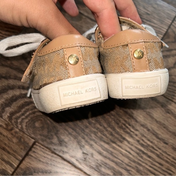 Mk Michael Kors size 5 toddler heart sneaker brown luxury designer sale - Picture 4 of 7